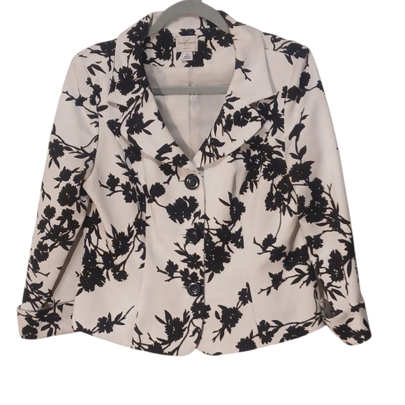 Emma James - White & Black Floral Jacket, Single Breasted, Long Sleeve, - Picture 5 of 12